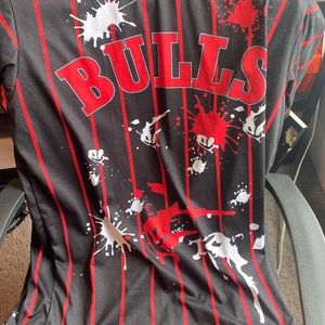 Really nice quality shirt never worn too big for me